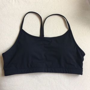 Black sports bra